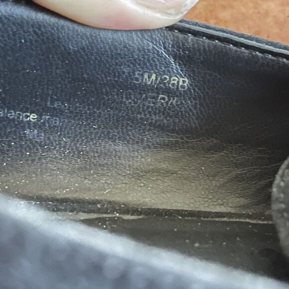 Women's Karl Lagerfeld Size 7.5 Black Suede Tassel Loafer Shoes Flats - Picture 6 of 7